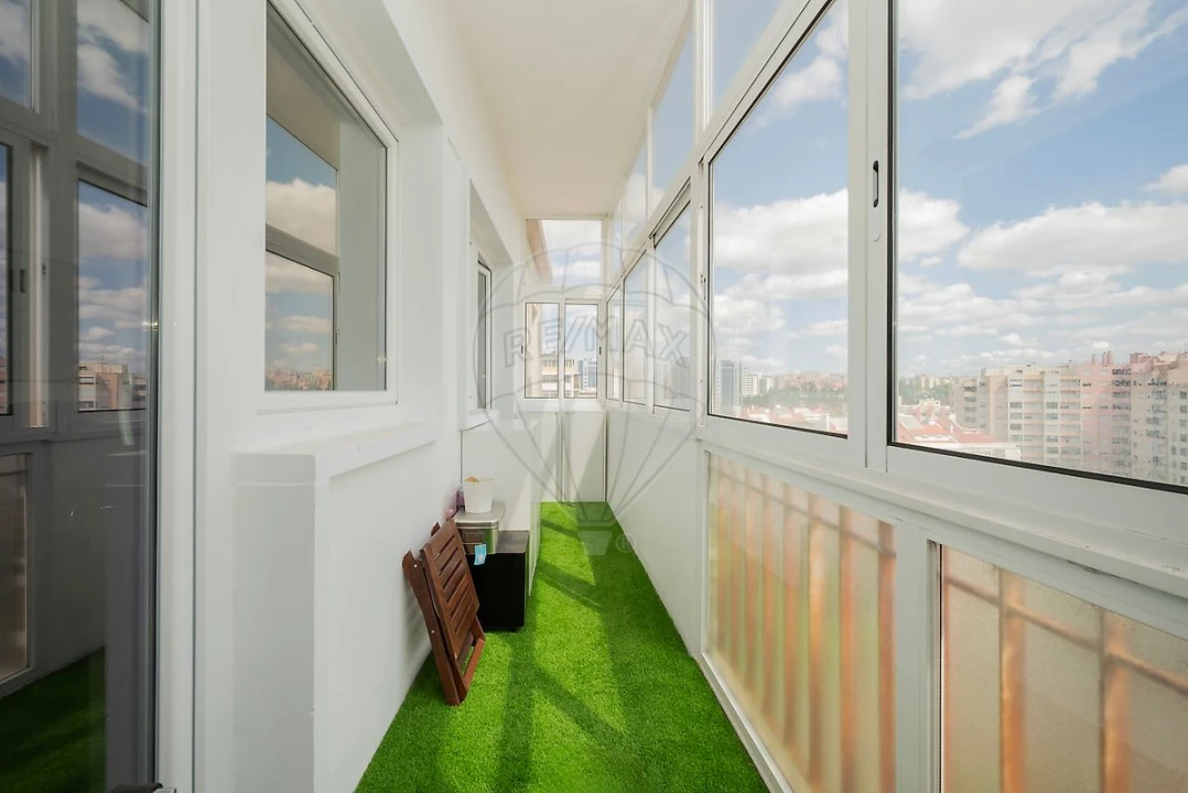 Apartamento T2 para Venda em São Domingos de Benfica Foto 13