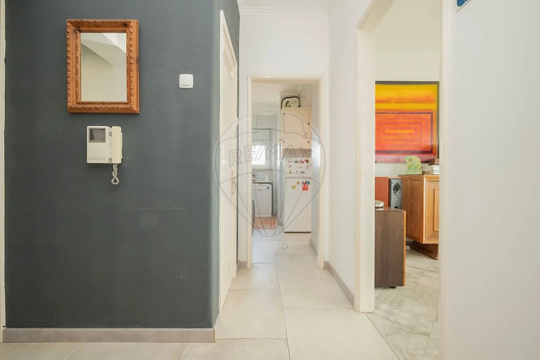 Apartamento T2 para Venda em São Domingos de Benfica Foto 24