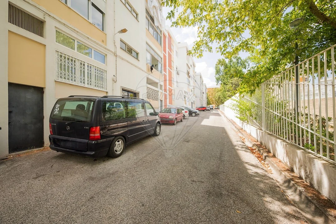 Apartamento para Venda em Olivais Foto 12