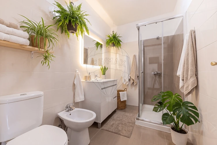 Apartamento T2 para Venda em Carregado e Cadafais Foto 18
