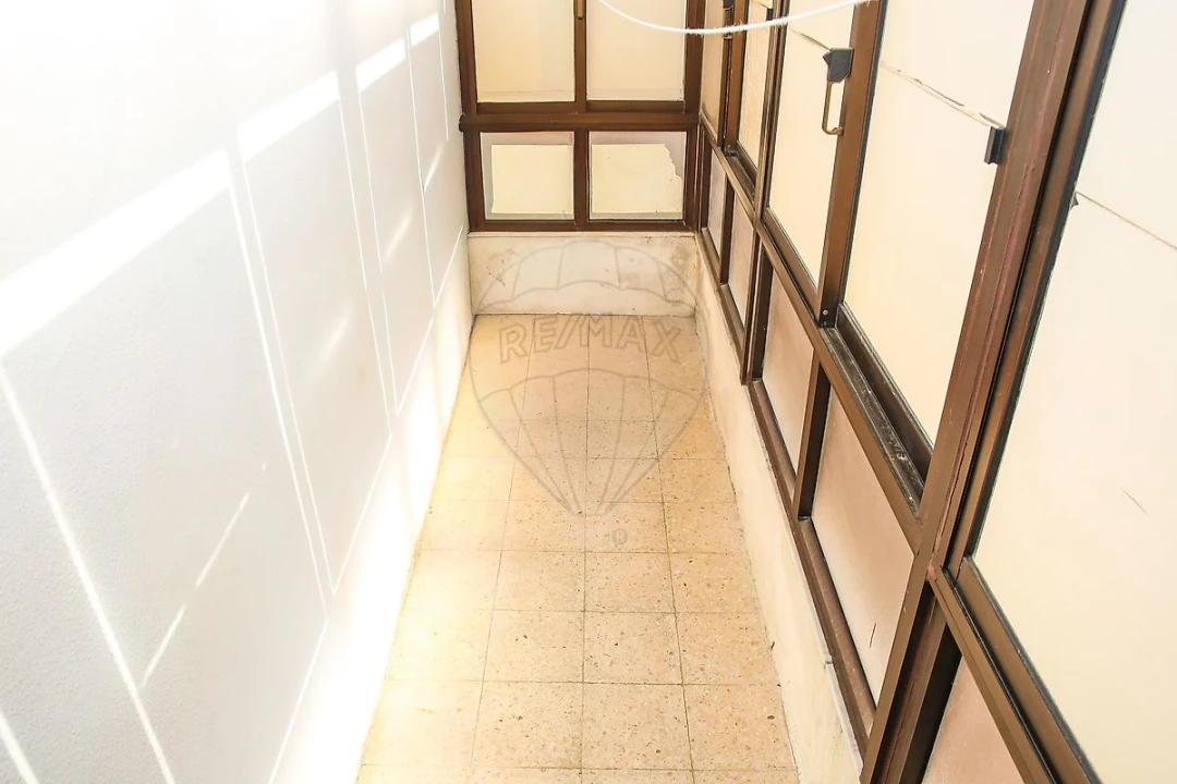 Apartamento T2 para Venda em Arruda dos Vinhos Foto 8