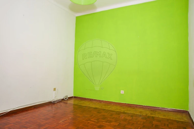 Apartamento T2 para Venda em Arruda dos Vinhos Foto 6