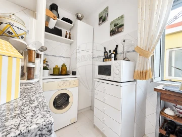Apartamento T1 para Venda em Marvila
