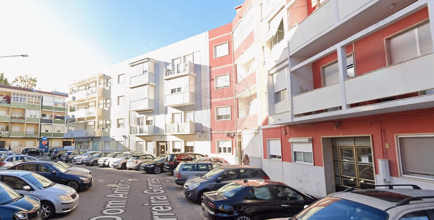Apartamento T1 para Arrendamento em Alverca do Ribatejo e Sobralinho Foto 2