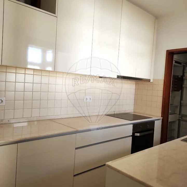 Apartamento T3 para Arrendamento em Matosinhos e Leça da Palmeira Foto 2