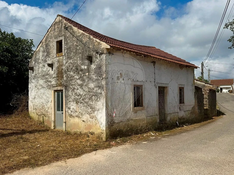 Moradia T2 para Venda em Benedita Foto 3