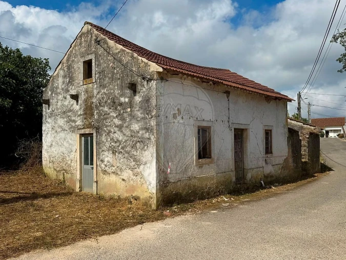 Moradia T2 para Venda em Benedita Foto 3