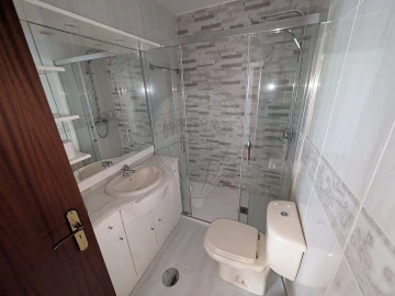 Apartamento T3 para Arrendamento em Espinho