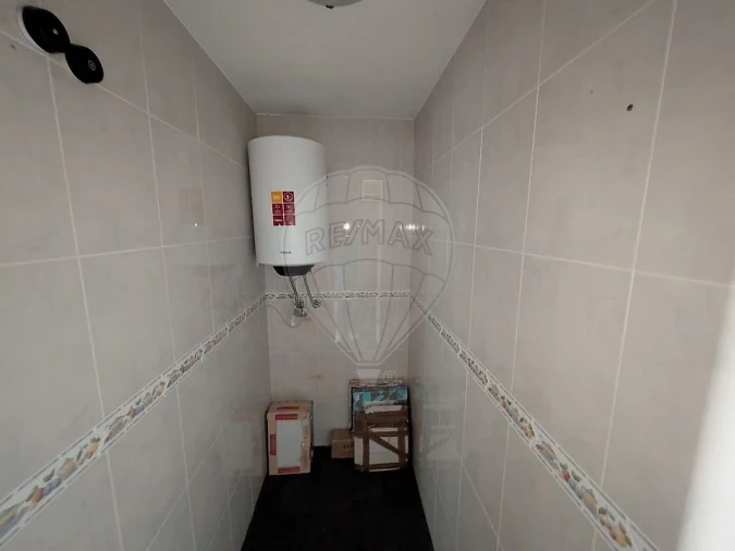Apartamento T3 para Arrendamento em Espinho Foto 11