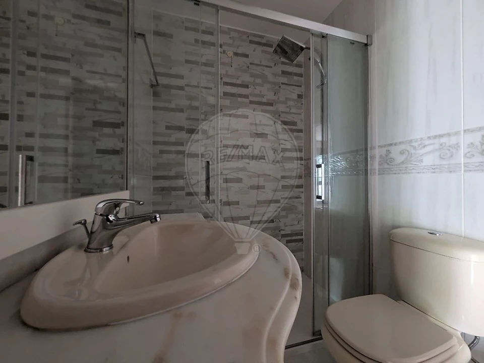 Apartamento T3 para Arrendamento em Espinho Foto 17