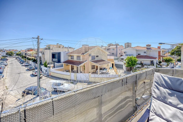Apartamento T3 para Venda em Cidade da Maia Foto 21