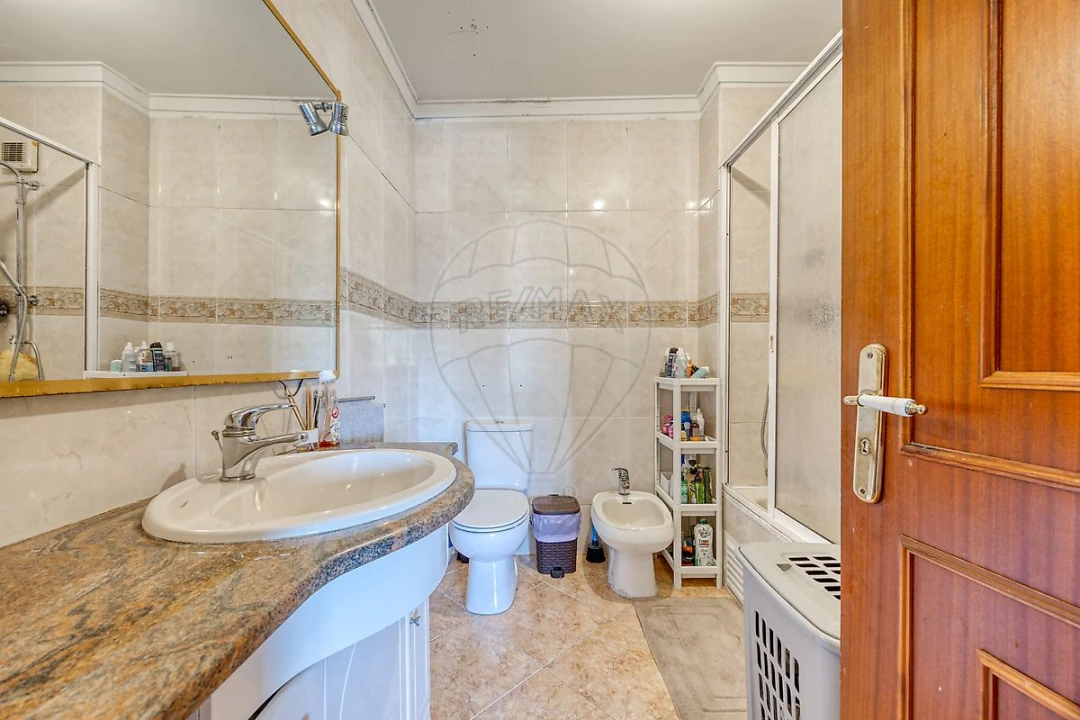 Apartamento T3 para Venda em Cidade da Maia Foto 15