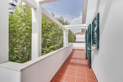 Apartamento T2 para Arrendamento em Cascais e Estoril