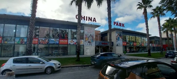 Armazém para Venda em Vialonga