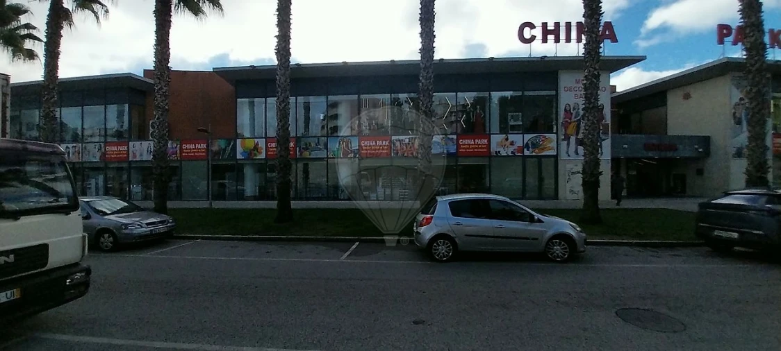 Armazém para Venda em Vialonga Foto 9