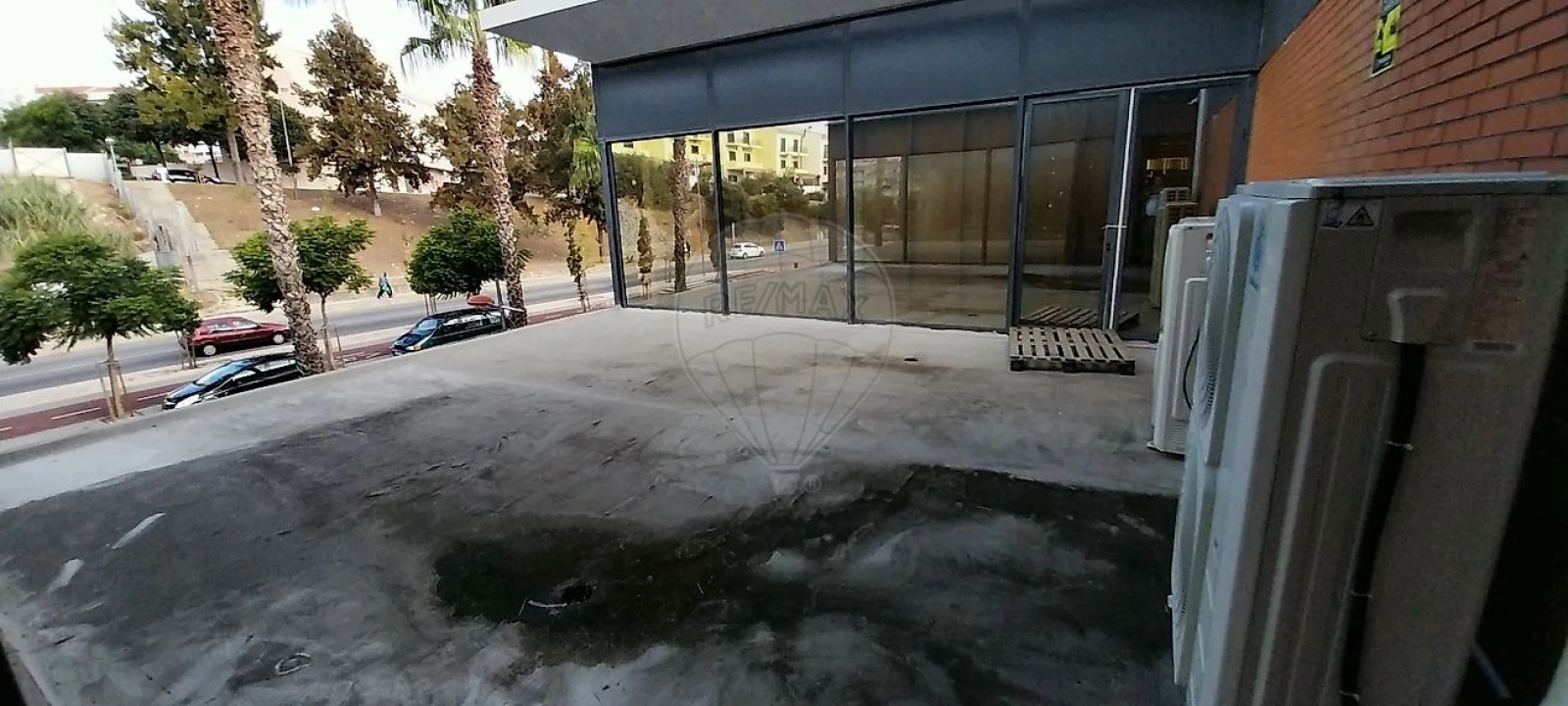 Armazém para Venda em Vialonga Foto 3