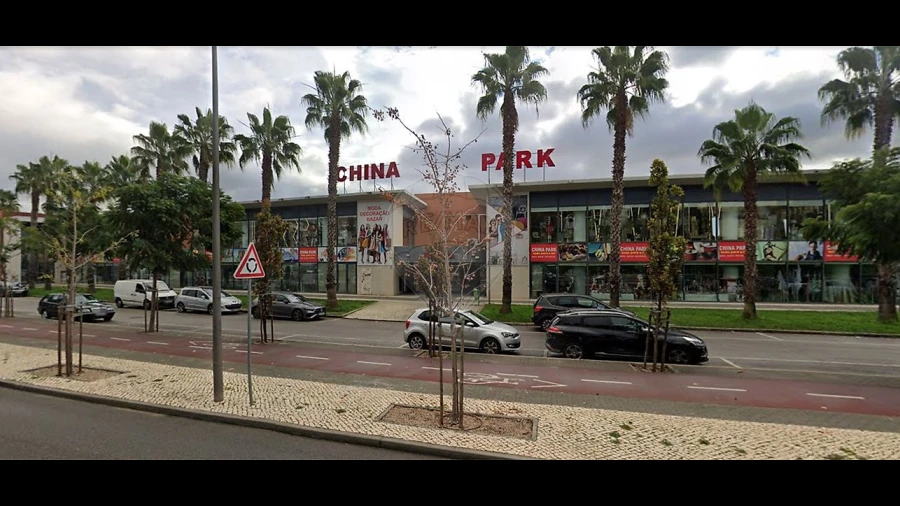 Armazém para Venda em Póvoa de Santa Iria e Forte da Casa