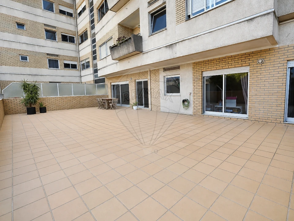 Apartamento T2 para Venda em Pedrouços Foto 24