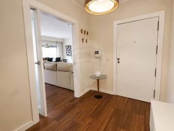 Apartamento T2 para Venda em Pedrouços