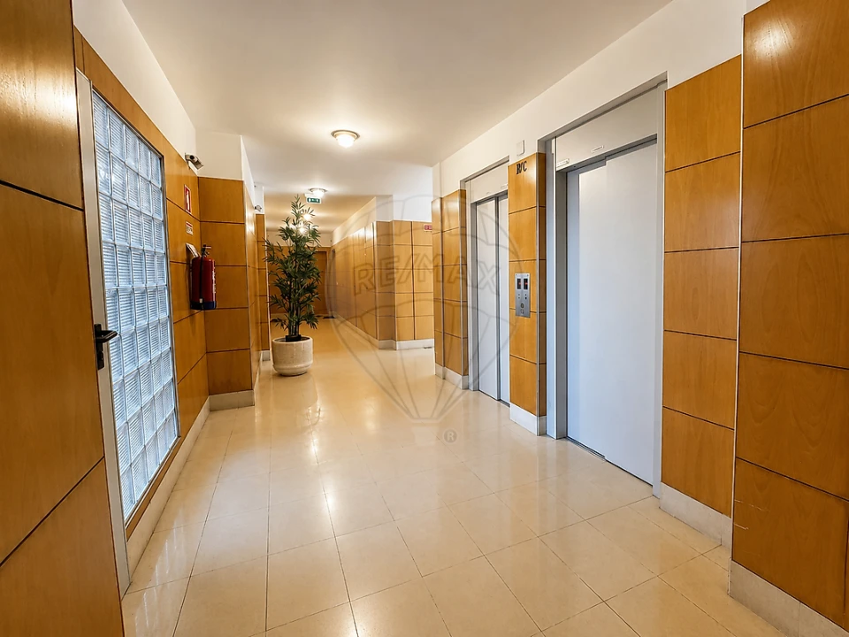 Apartamento T2 para Venda em Pedrouços Foto 11