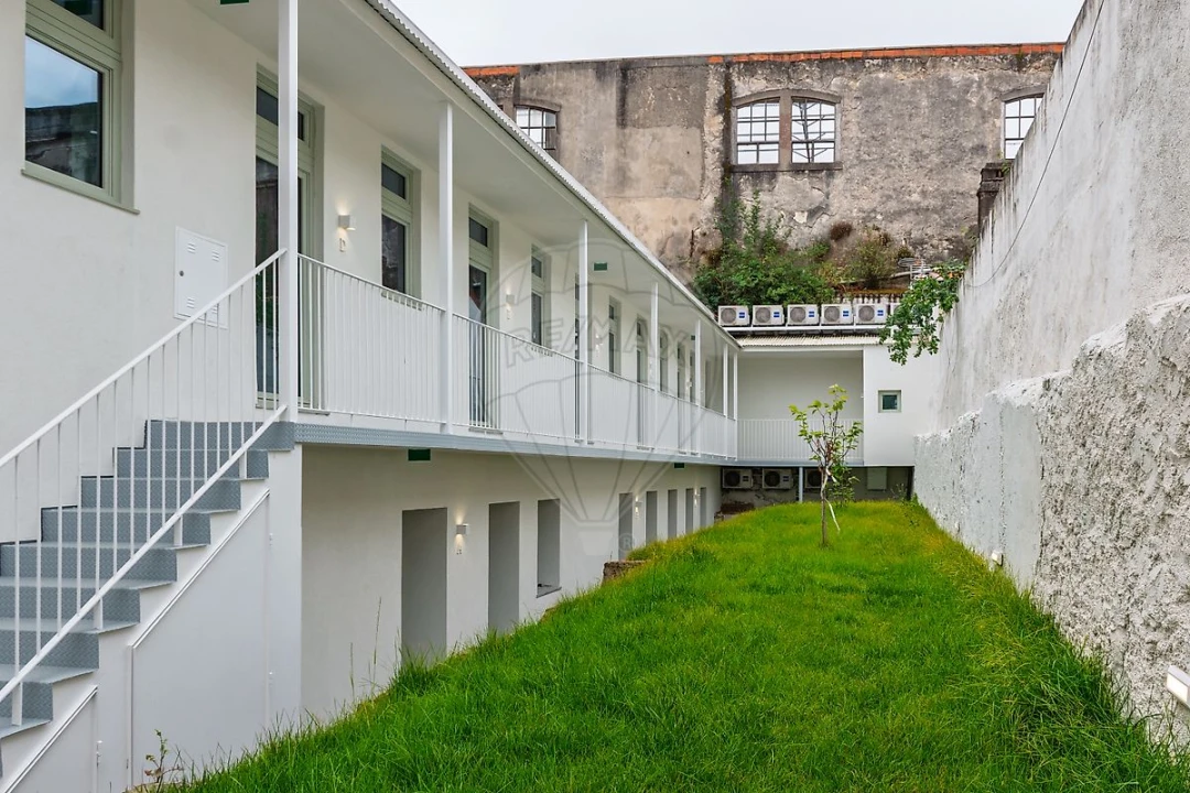Apartamento T1 para Arrendamento em Santa Marinha e São Pedro da Afurada Foto 1