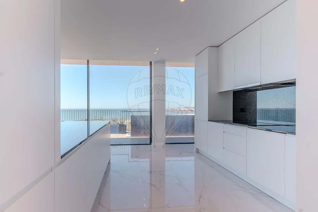 Apartamento T4 para Venda em Canidelo Foto 3
