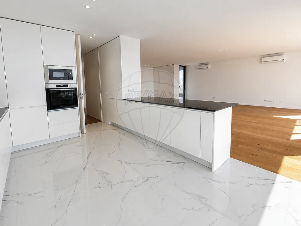 Apartamento T4 para Venda em Canidelo Foto 9