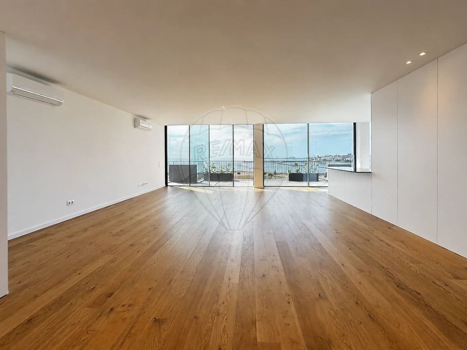 Apartamento T4 para Venda em Canidelo Foto 6