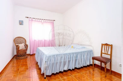 Moradia T5 para Venda em Quinta do Anjo