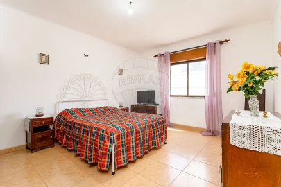 Moradia T5 para Venda em Quinta do Anjo