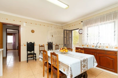 Moradia T5 para Venda em Quinta do Anjo