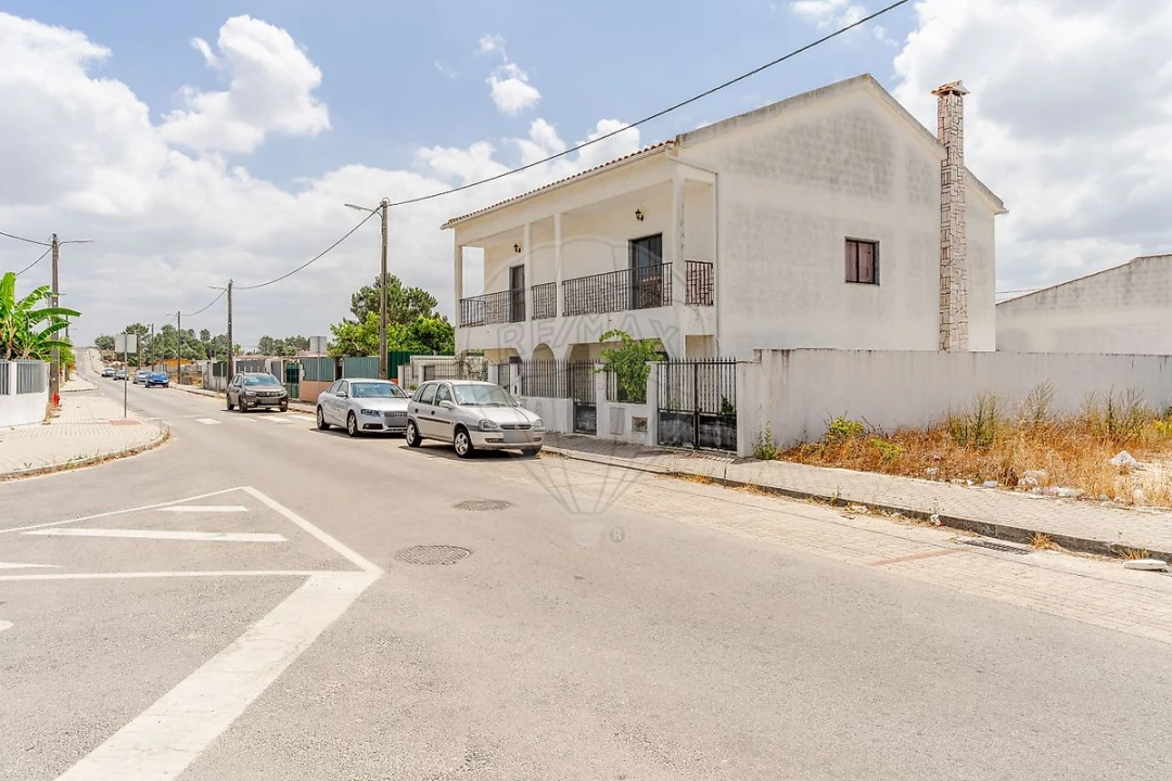 Moradia T5 para Venda em Quinta do Anjo Foto 28