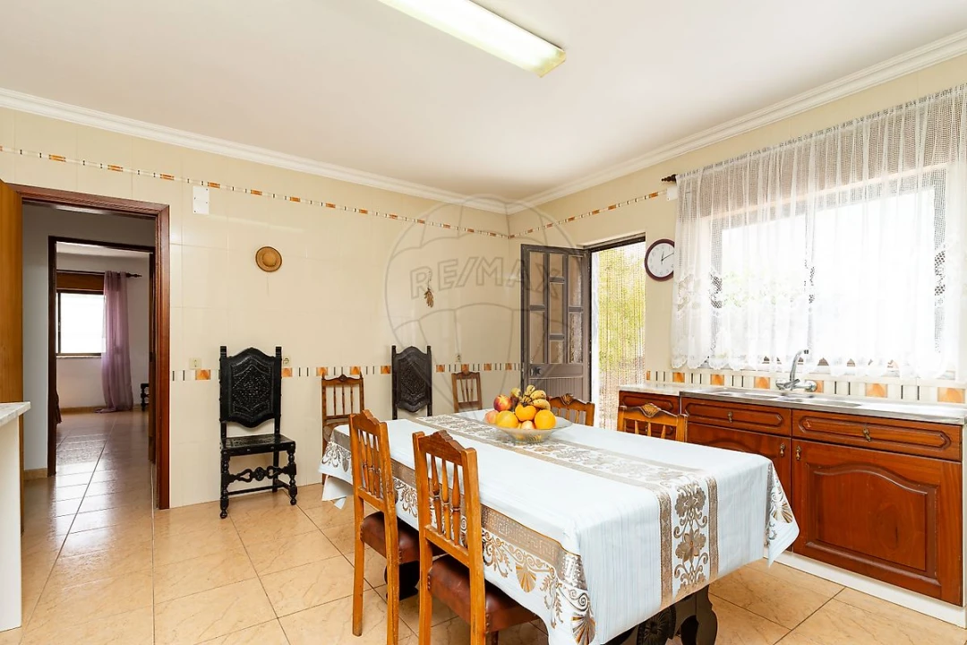 Moradia T5 para Venda em Quinta do Anjo Foto 18