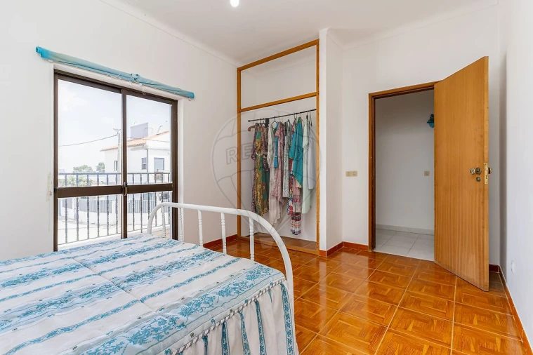 Moradia T5 para Venda em Quinta do Anjo Foto 4