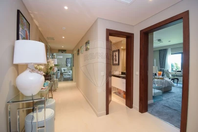 Apartamento T2 para Venda em Santa Maria e São Miguel, São Martinho, São Pedro Penaferrim