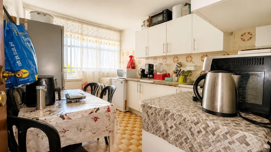 Apartamento T3 para Venda em Corroios Foto 3