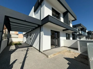 Moradia T3 para Venda em Fernao Ferro