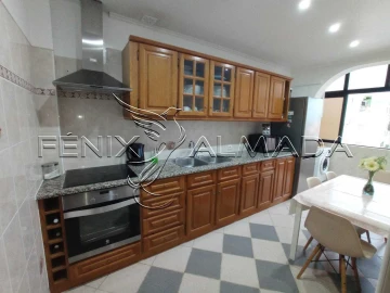 Apartamento T3 para Venda em Corroios