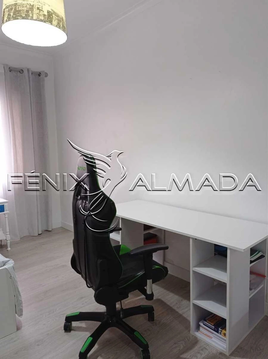 Apartamento T3 para Venda em Corroios Foto 13
