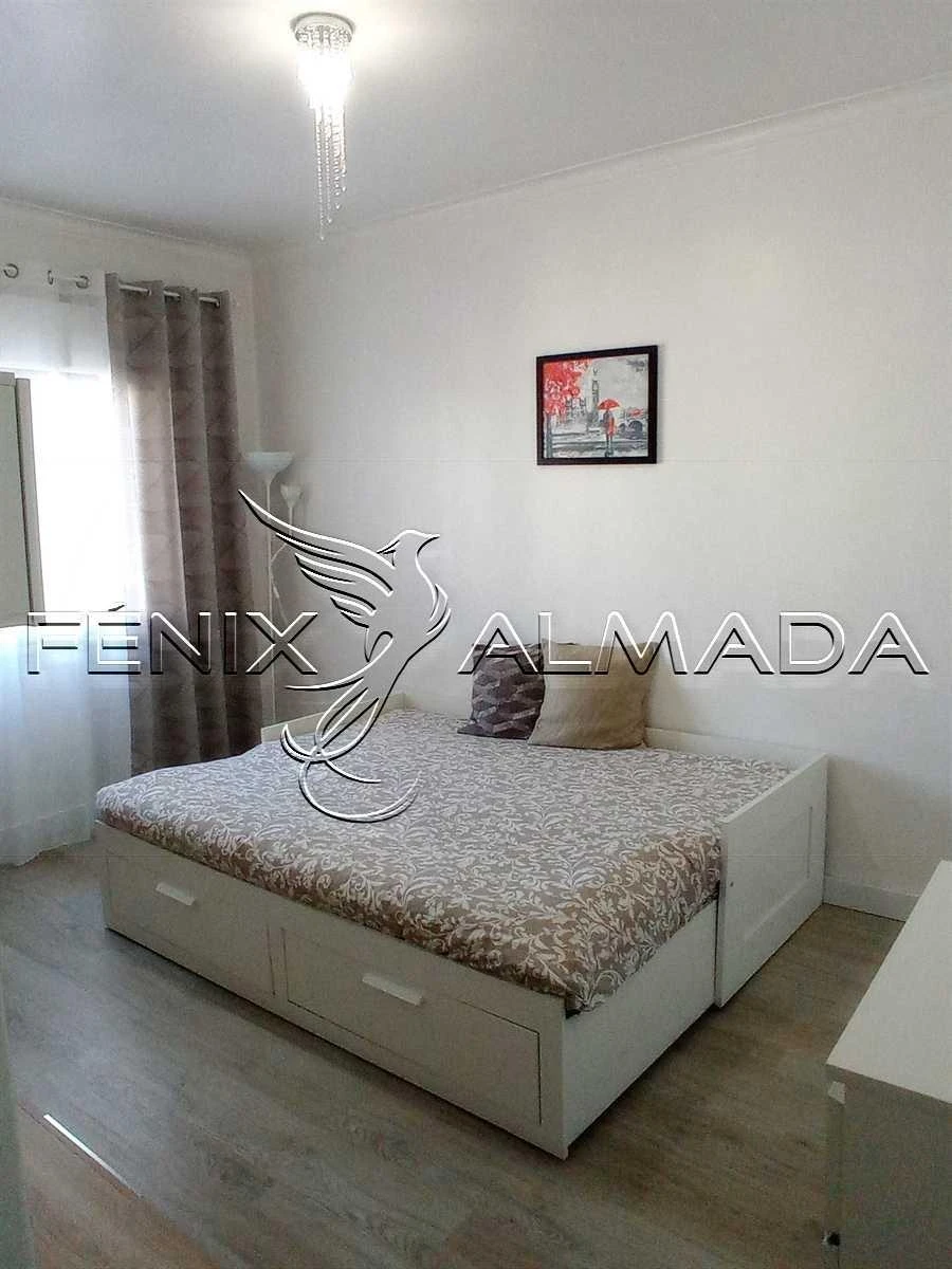 Apartamento T3 para Venda em Corroios Foto 6