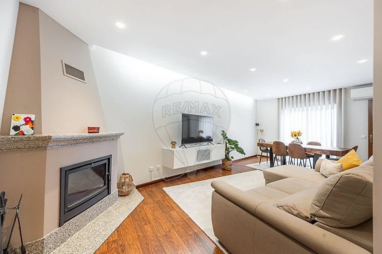 Apartamento T3 para Venda em Moreira Foto 13