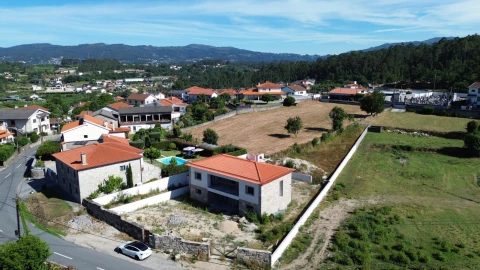 Moradia T3 para Venda em Fiscal