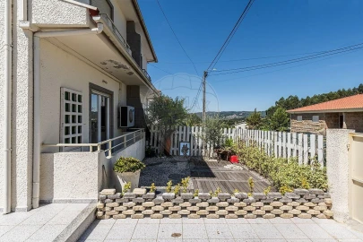 Moradia T4 para Venda em Revelhe