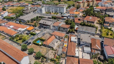 Moradia T2 para Venda em Selho (São Jorge)