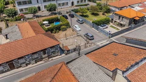 Moradia T2 para Venda em Selho (São Jorge)