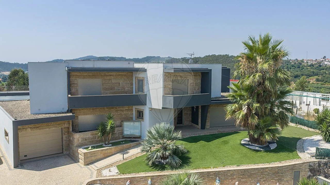 Moradia T3 para Venda em Louredo Foto 17