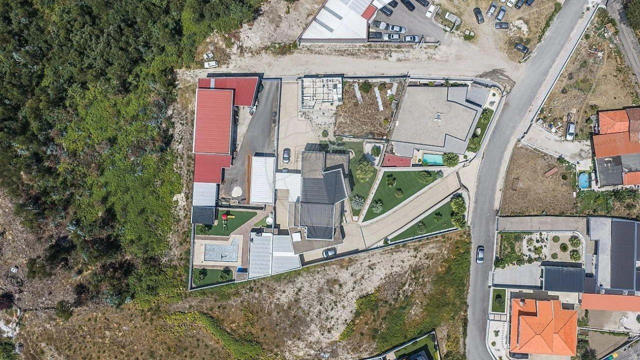 Moradia T3 para Venda em Louredo Foto 5