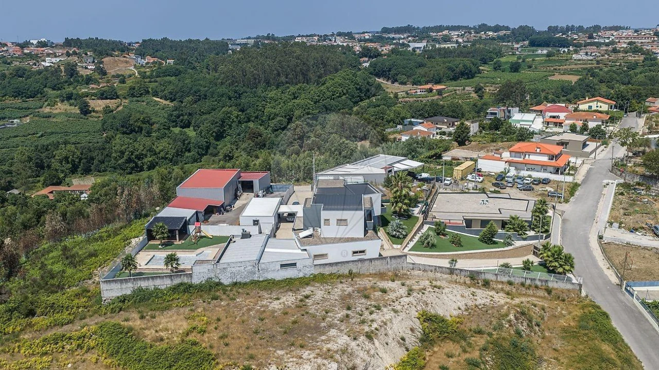 Moradia T3 para Venda em Louredo Foto 9