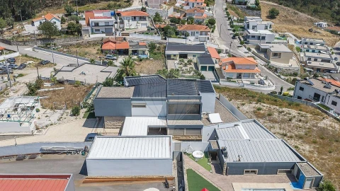 Moradia T3 para Venda em Louredo