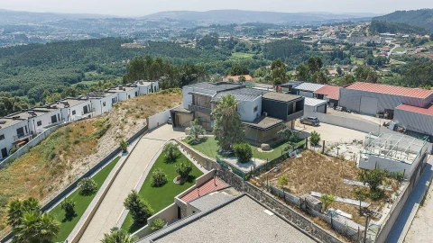 Moradia T3 para Venda em Louredo